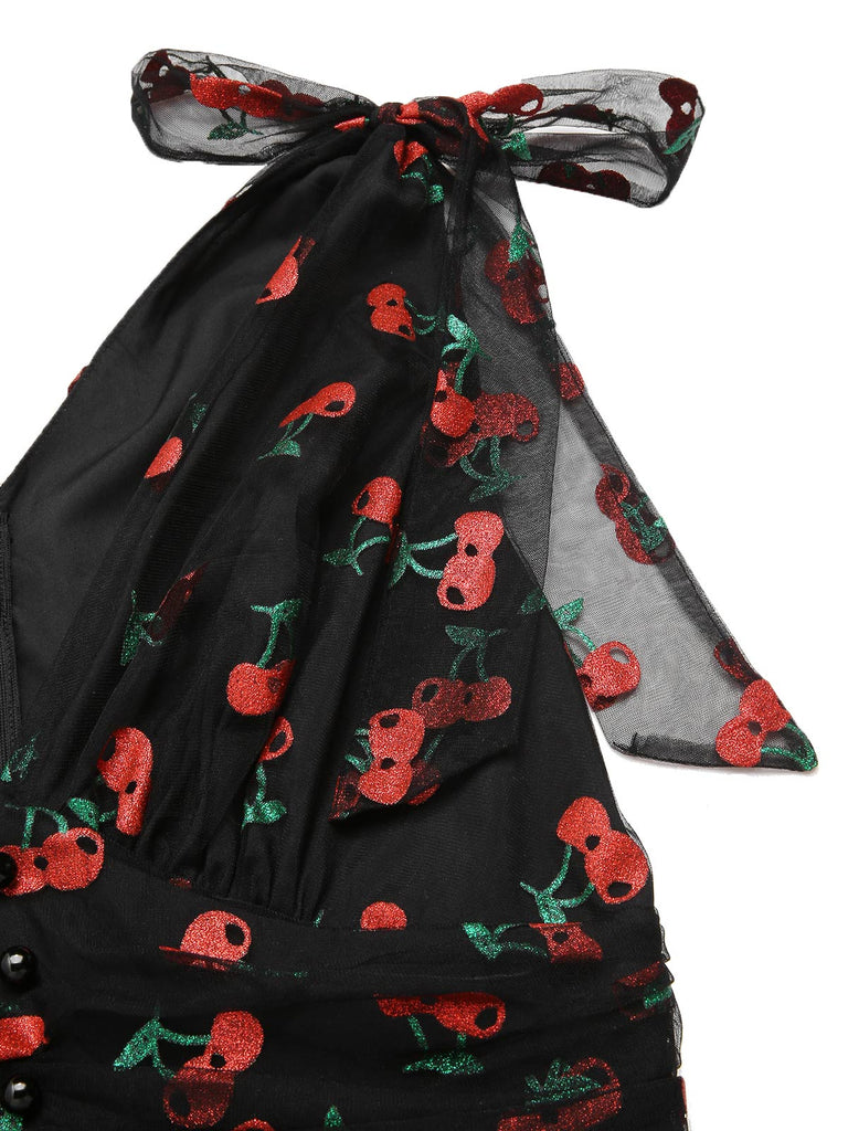 Robe trapèze noire en maille cerise des années 1950