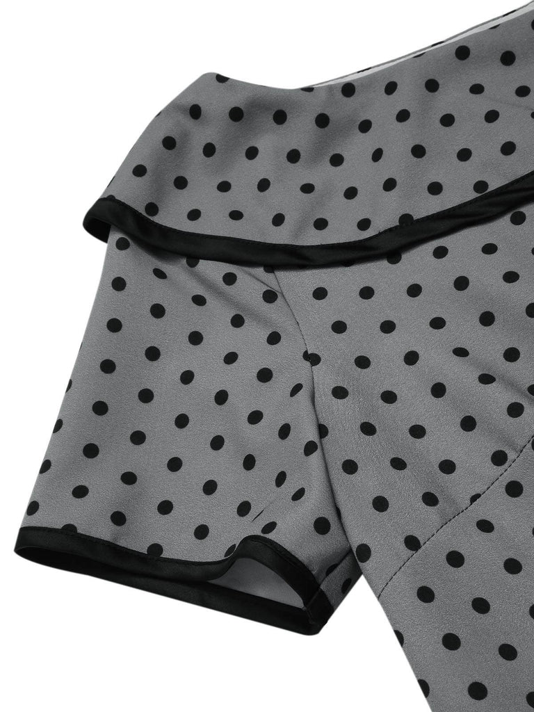 Robe crayon grise à pois et col bateau des années 1960