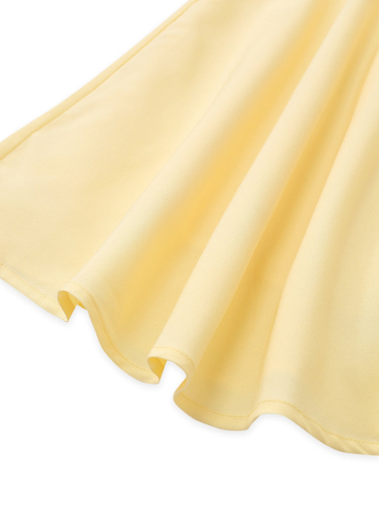 Robe patineuse dentelle à lacets et bretelles années 1960