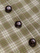 Robe à carreaux boutonnée à revers vert pois des années 1960