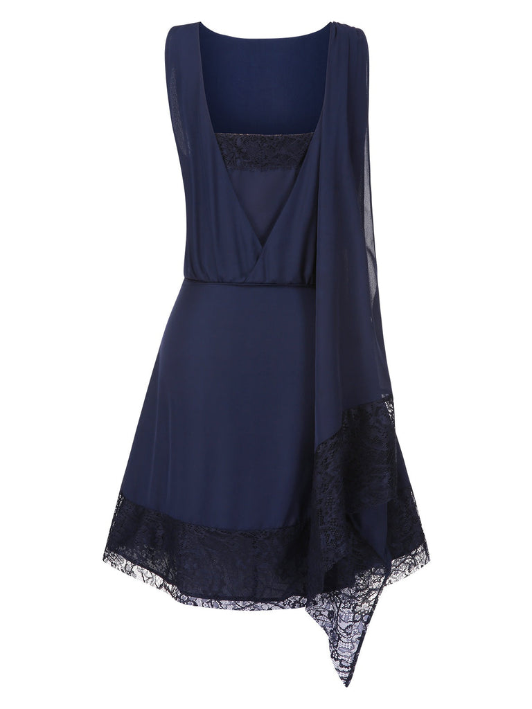 Robe bleue en dentelle patchwork et strass années 1920