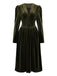 Robe verte en velours manches bouffantes col en V profond et froncées des années 1940