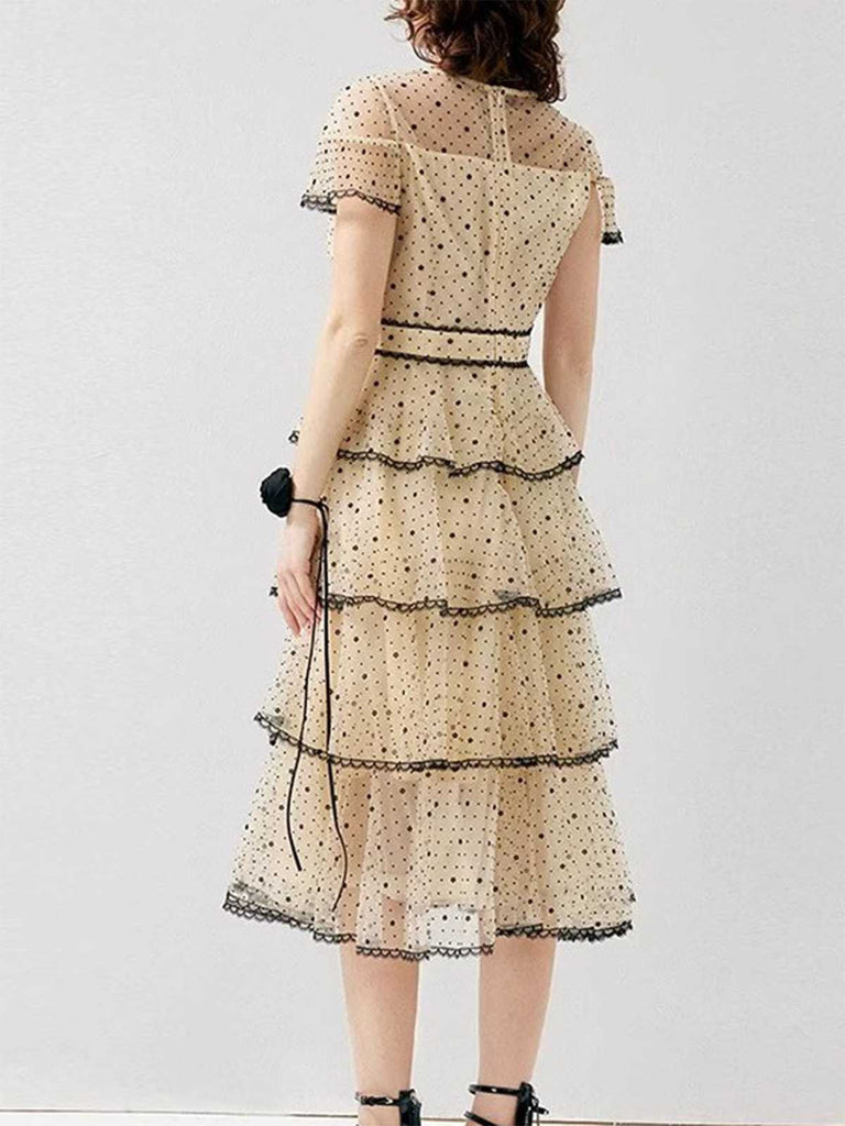 Robe ourlet superposé à volants en maille à pois et nœud années 1950