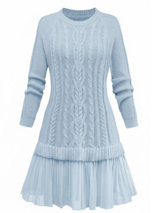Robe pull plissée en maille torsadée bleu unie des années 1940