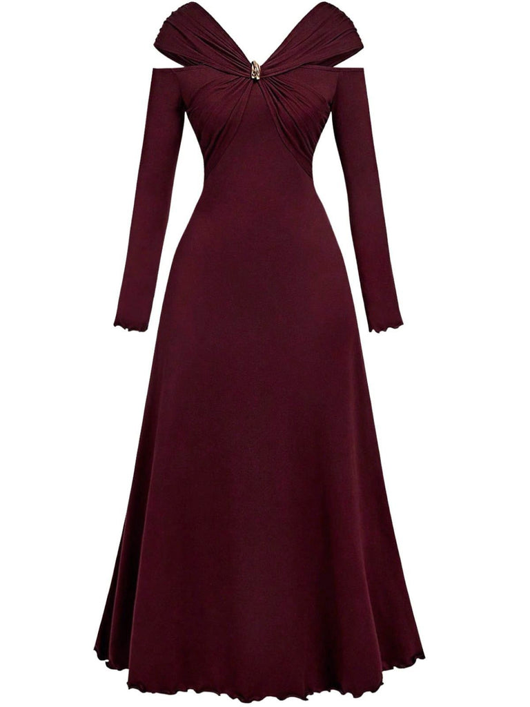 Robe plissée bordeaux épaules dénudées et manches longues années 1940
