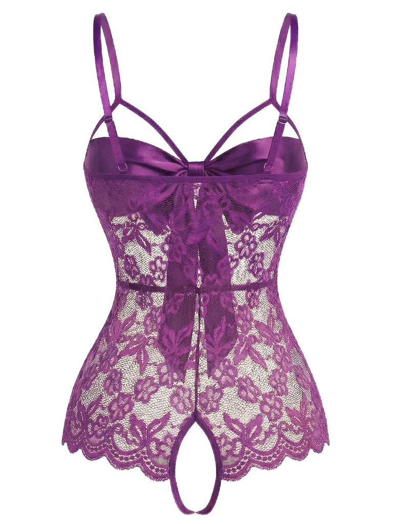 Lingerie en dentelle et satin avec nœud et bretelles réglables années 1970