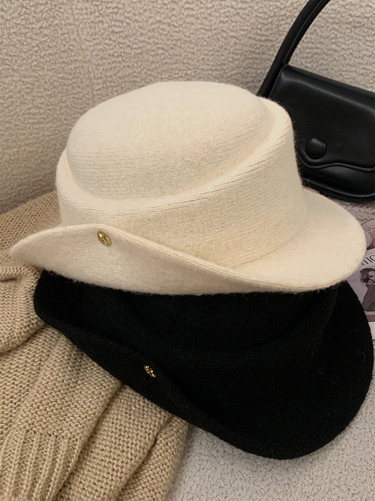 Chapeau à calotte plate en laine style Hepburn vintage