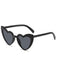 Lunettes de soleil à monture en forme de cœur incurvée