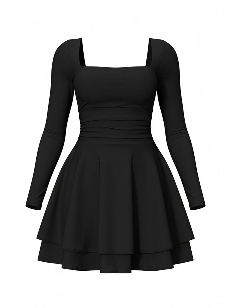 Robe coupe cintrée col carré et manches longues années 1980