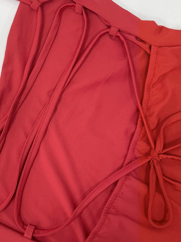 Robe à bretelles à lacets dans le dos à volants rouge unie années 1930