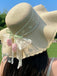 Chapeau Fleur à Larges Bords en Paille Dentelle Tulipe Beige 2