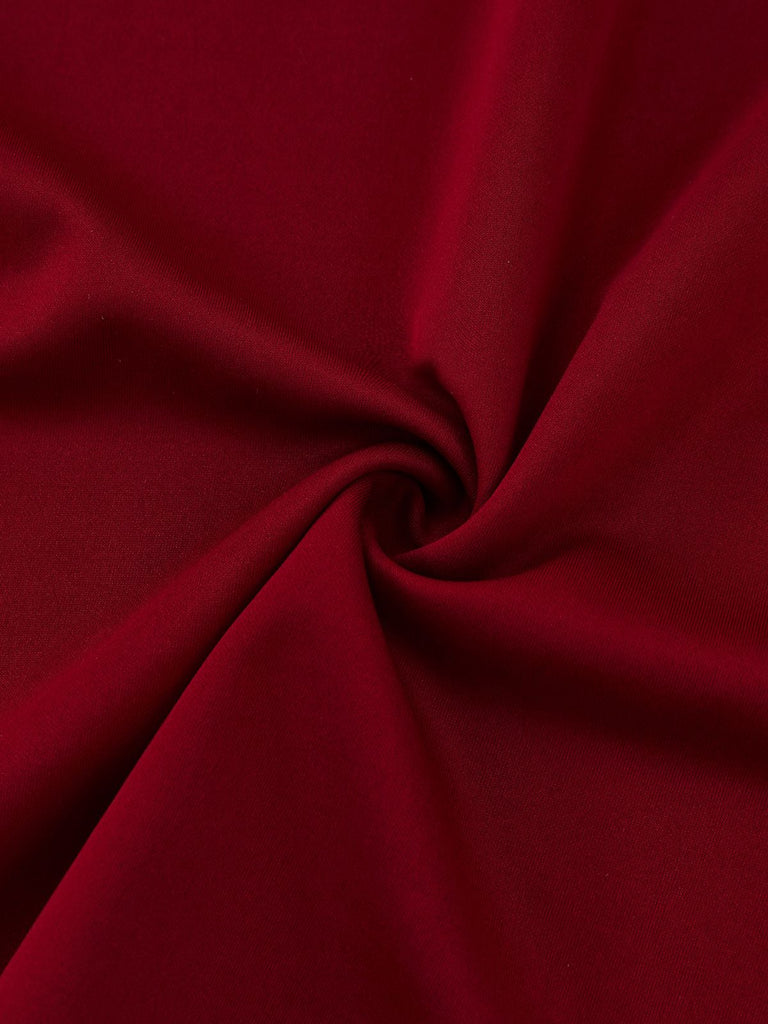 Robe bordeaux épaules dénudées manches longues en dentelle années 1930