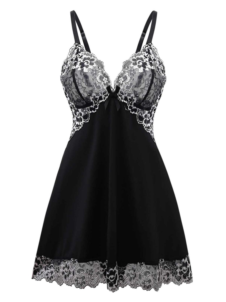 Chemise de nuit noire en velours et dentelle des années 1950