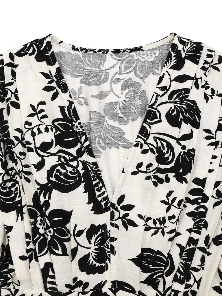 Robe mi-longue à fleurs à manches courtes années 1970