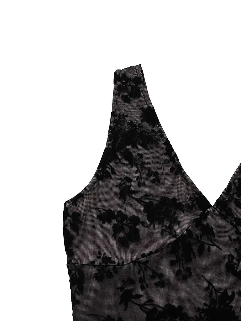 Robeà col en V en maille floquée à motif floral et ourlet à volants années 1960