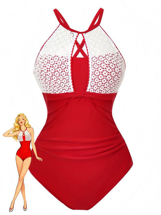 Maillot de bain rouge et blanc avec détails en dentelle sur fond blanc