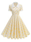 Robe beige à pois et boutons à revers des années 1950