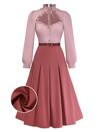 Robe rose poudré en coton à volants col en forme de goutte contrastée années 40