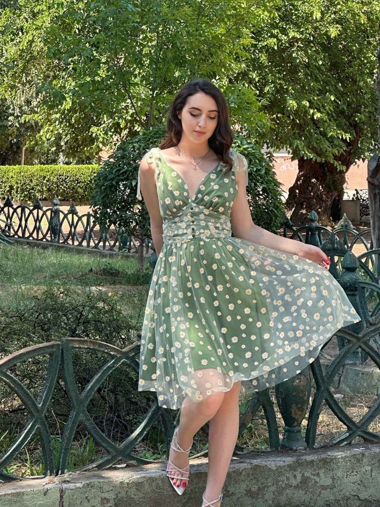 Robe trapèze verte en maille marguerite des années 1950
