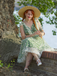 Robe trapèze verte en maille marguerite années 1950