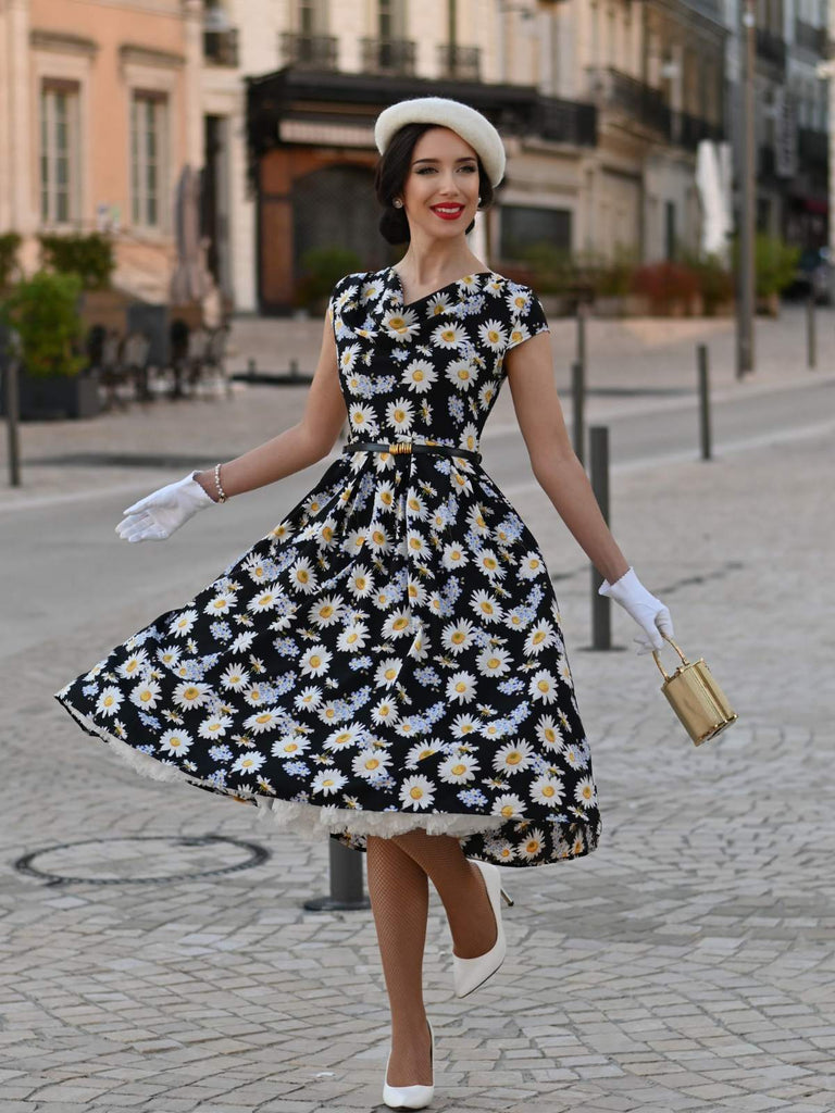 Robe marguerite noire col oscillant à mancherons années 1940