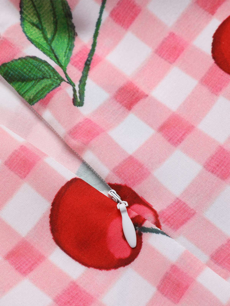 [Prévente] Combinaison rose à carreaux vichy et découpes cerises des années 1960