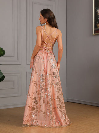 Robe rose fendue en maille fleurie à paillettes des années 1930