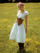 Robe blanche en coton dentelle années 1940