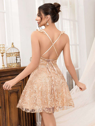 Robe en maille brodée uni en bretelles spaghetti années 1950