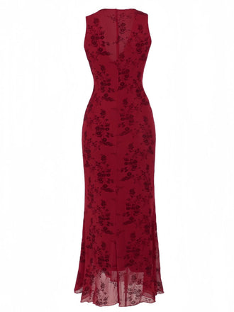 Robe en maille fleurie col v rouge vin des années 1930