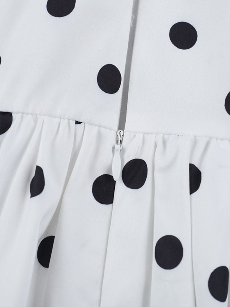 Robe tutu blanche à pois dos nu des années 1960