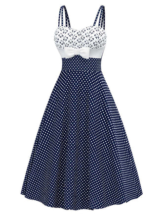 Robe bleue à pois floraux brodés des années 1950