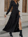 Robe fendue en dentelle noire col en V et nœud en feuille d'or des années 1930