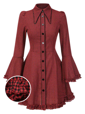 Robe rouge gothique à carreaux manches cloche à lacets des années 1960
