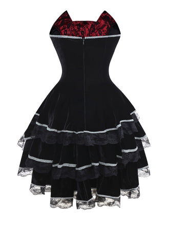 Robe bustier rouge en dentelle ourlet asymétrique manches chauve-souris années 1970