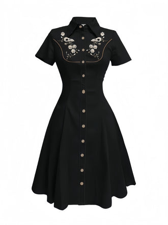 Robe noire en coton brodée de fleurs western années 1940