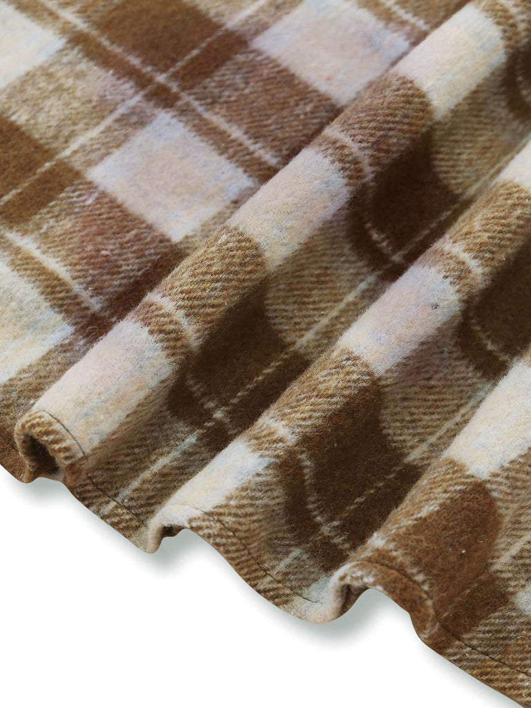 Robe marron à carreaux en maille à col noué années 1950