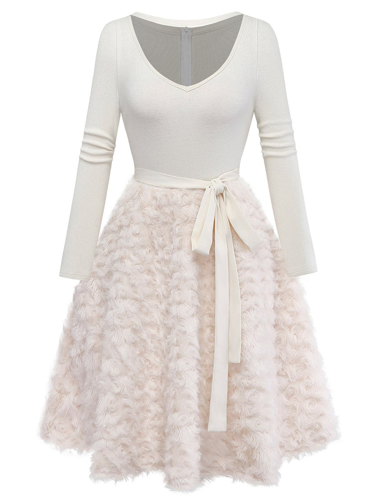 [Pré-vente] Robe patchwork en tricot et peluche à nœud col en trou de serrure beige années 1950