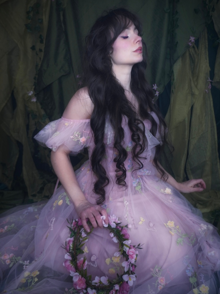 [Prévente] Robe fendue violette tulle fleurs 1970s