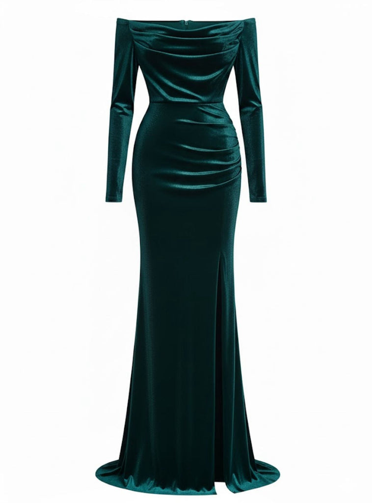 Robe en velours épaules dénudées froncée et fendue sur le côté années 1930