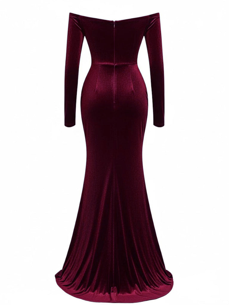 Robe en velours épaules dénudées froncée et fendue sur le côté années 1930