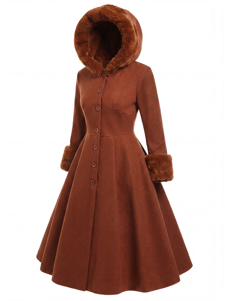 Manteau rose à capuche boutonné en fausse laine années 1950
