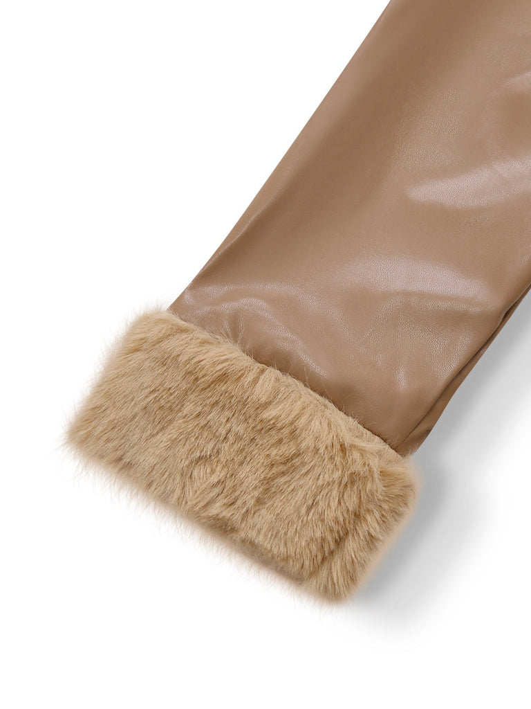 Manteau kaki en similicuir et fausse fourrure avec ceinture des années 1940