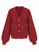Cardigan rouge uni en maille lâche orné de perles des années 1950