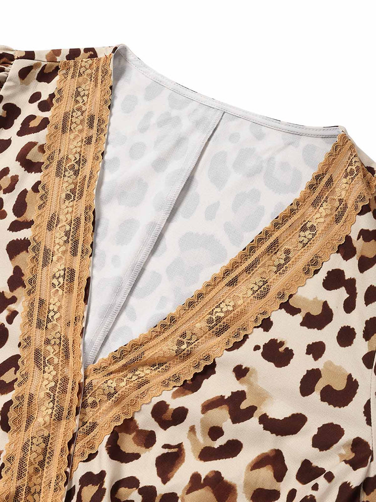 [Prévente] Robe bohème à imprimé léopard, col V, franges et manches cloche Années 1970