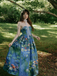 Robe bustier bleue motif nénuphars et décolleté cœur années 50