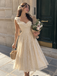 Robe Évasée Col Cœur en Dentelle Beige Années 1950