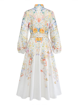 Robe blanche florale à manches longues, boutons et ceinture Années 1940