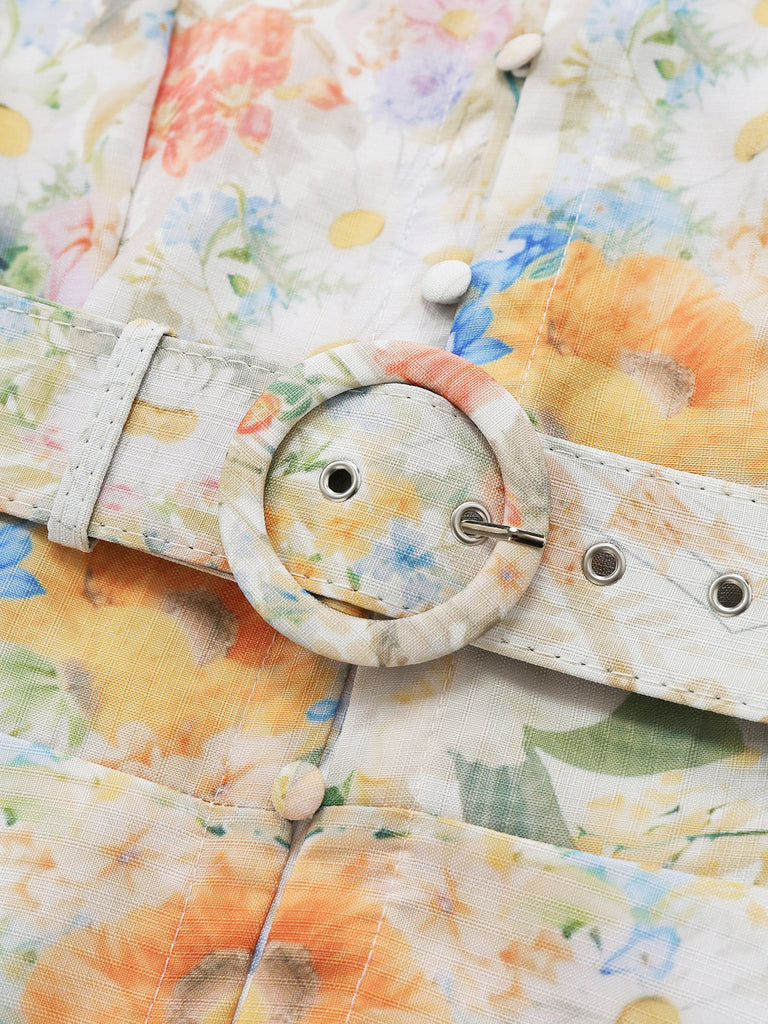 Robe blanche florale à manches longues, boutons et ceinture Années 1940