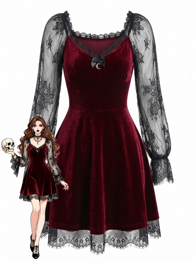 Robe mini gothique noire en velours et dentelle Années 1950